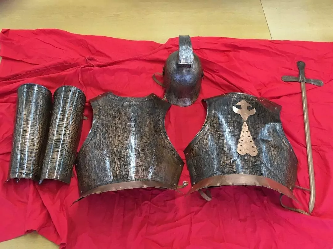 Heilig Geist Olpe — Mantel und Rüstung von Sankt Martin-1080