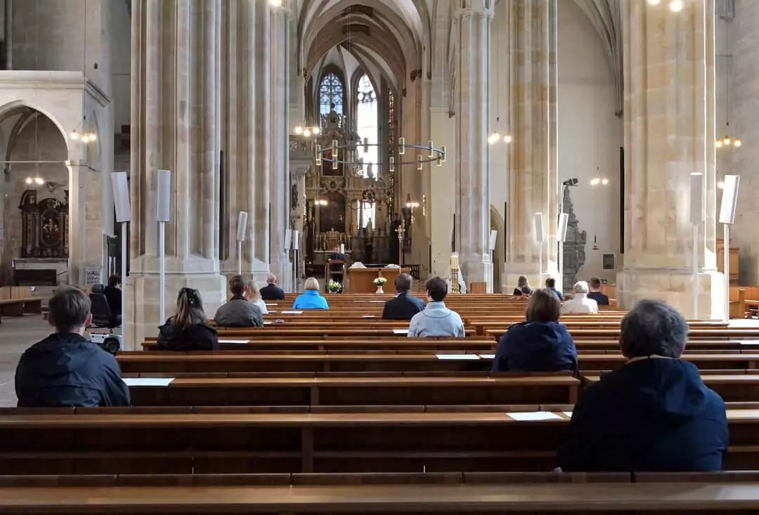 erfurter-dom-gemeinde-corona-1080