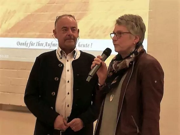 Veranstaltung Caritas und Frauen in St. Martinus Palliativmedizin Dr. Muders und Ulla Stocker