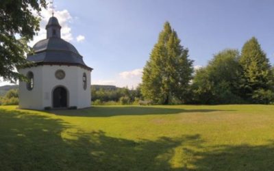 75 Jahre Mari­en­ka­pelle auf dem Rennen­berg in Oberveischede