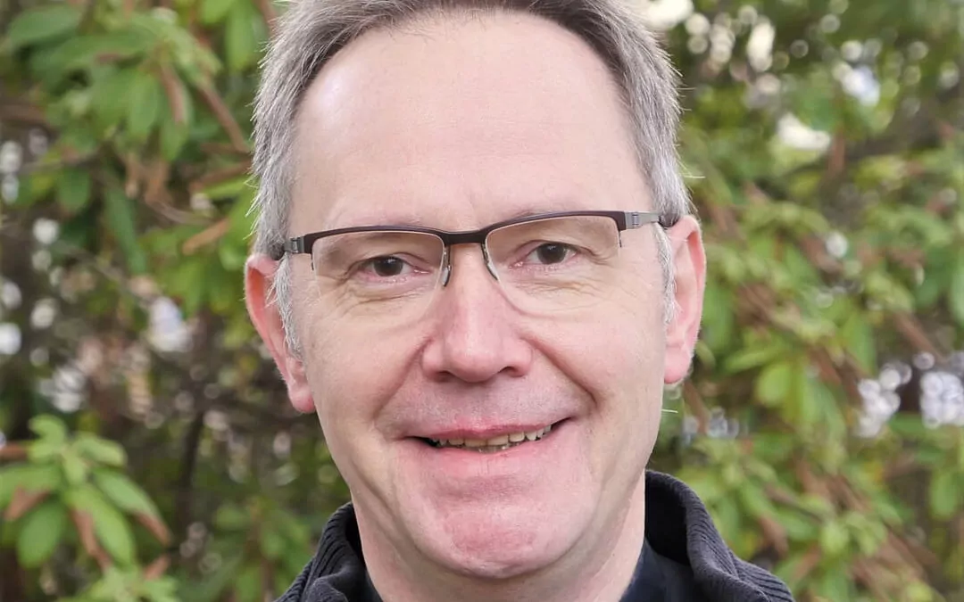 “Hier ist vieles noch selbst­ver­ständ­lich” — Pfarrer Johannes Hammer im Interview