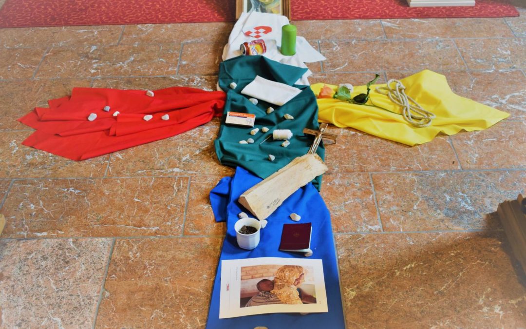 Kinder-Kreuzweg in Neuenkle­us­heim ‑mit Jesus unterwegs-