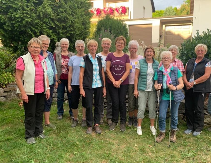 Herbst­wan­de­rung der Frau­en­ge­mein­schaft „St. Cyriakus Rhode“