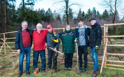 Pfarrei St. Martinus Olpe pflanzt nach­hal­tigen Wald