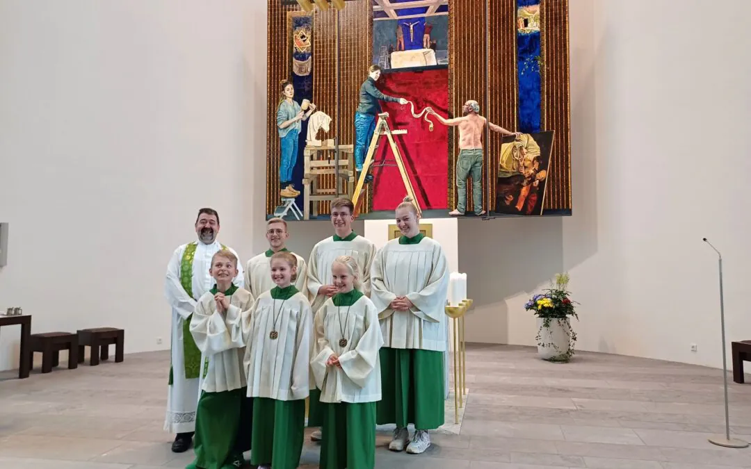 Mess­die­ner­ein­füh­rung 2025 in St. Clemens Drolshagen