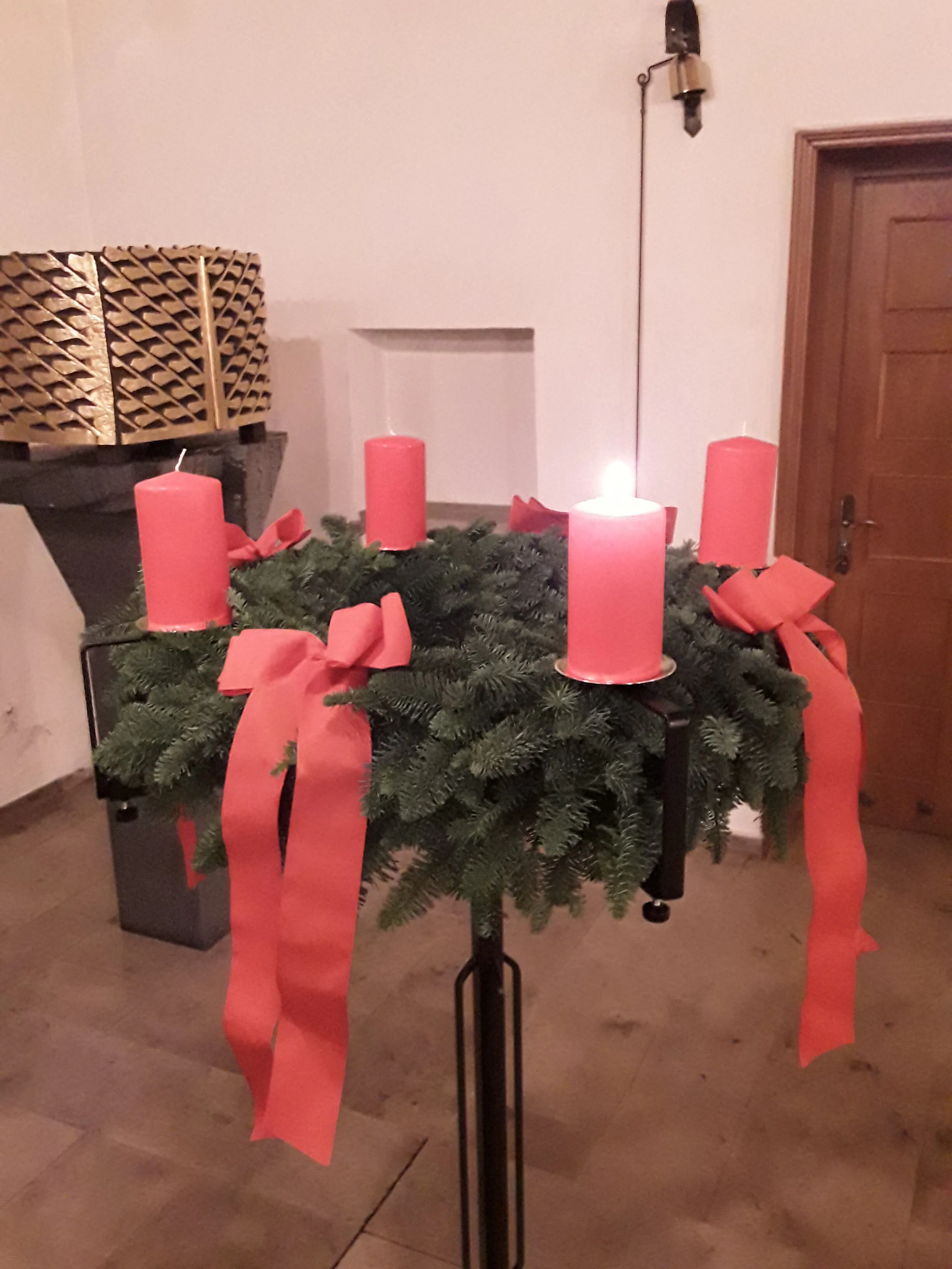 20251130_161311 Advent