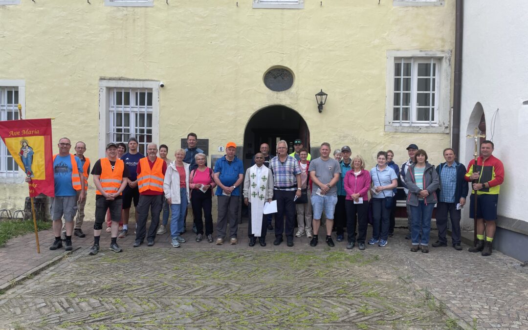 Sass­mi­cker Wall­fahrt nach Marienheide